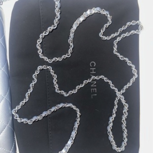 BNWB CHANEL classic wallet on chain WOC silver/pale blue leather iridescent - Picture 7 of 11